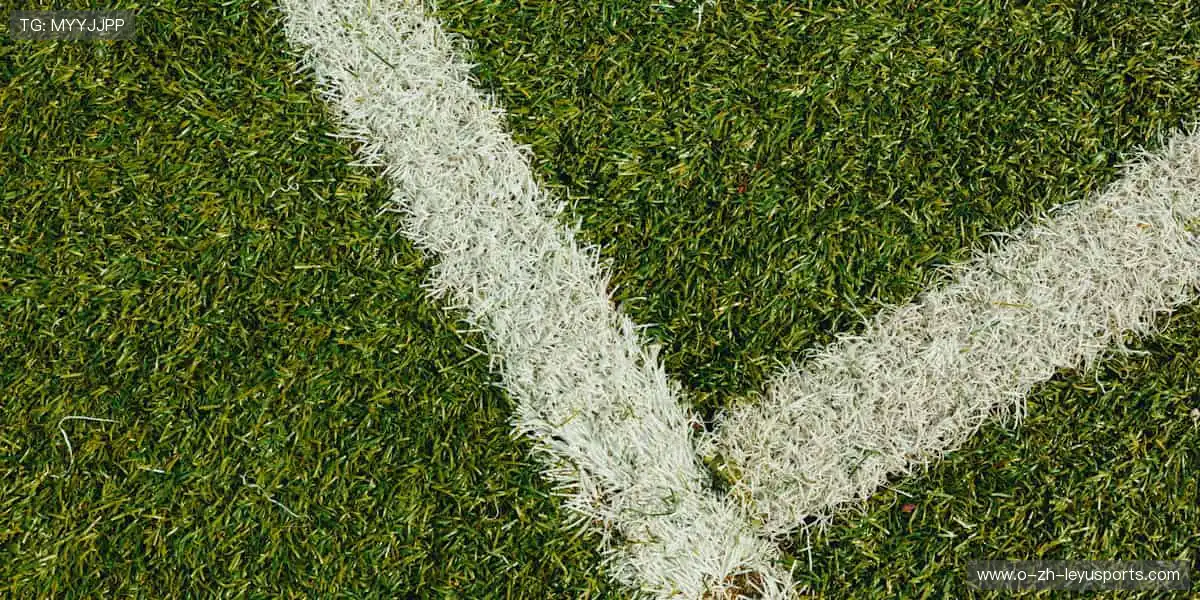 🎮 互动直播，弹幕狂欢，和百万球迷一起嗨翻全场！